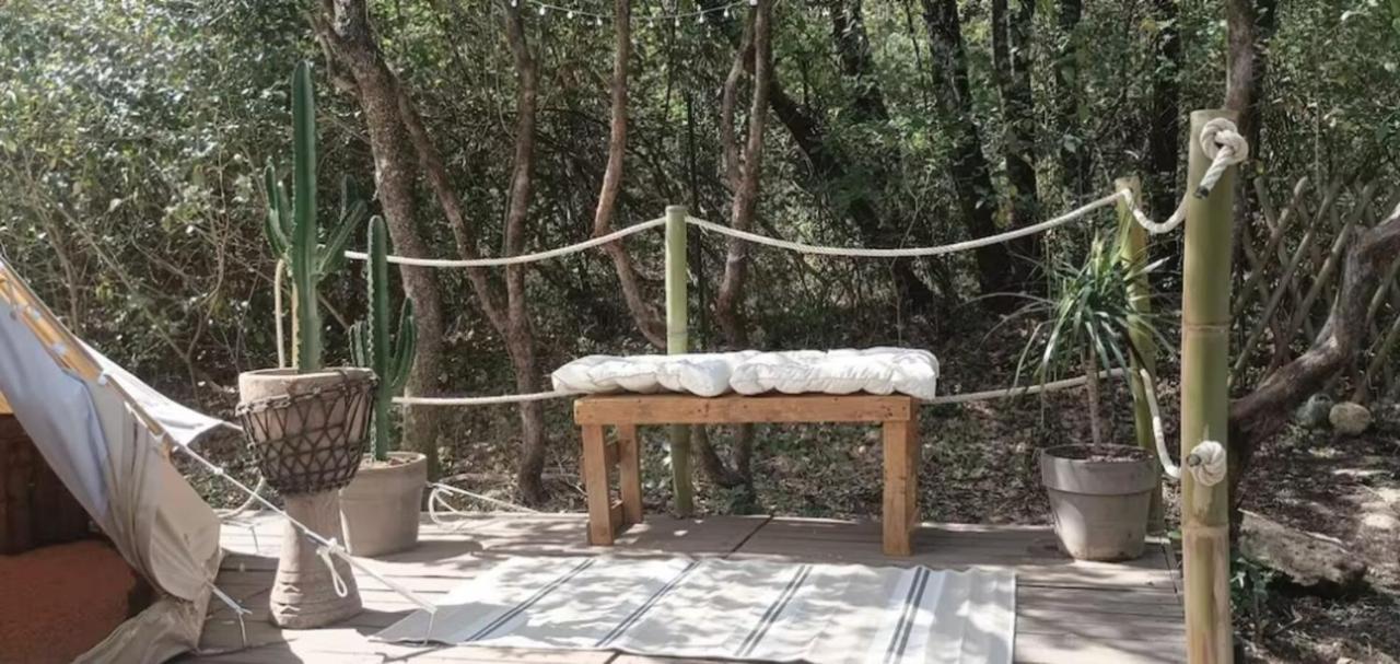 Evasion En Pleine Nature, Tipi Insolite Et Jacuzzi Au Pont Du Gard ! Vers Pont du Gard Zewnętrze zdjęcie